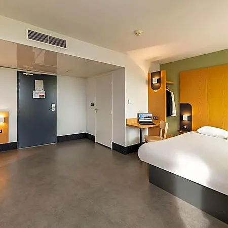فندق Lyon Sud Etats-unis 2*